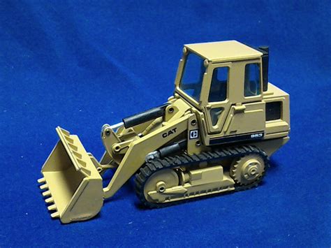 caterpillar track loader toys